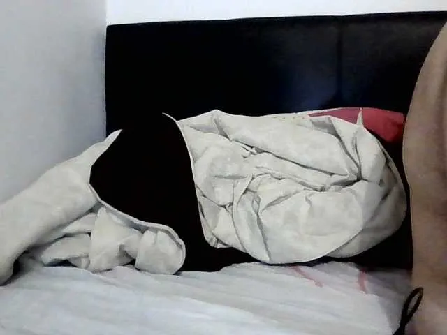 -misterios- – webcam model profile photo Image 4