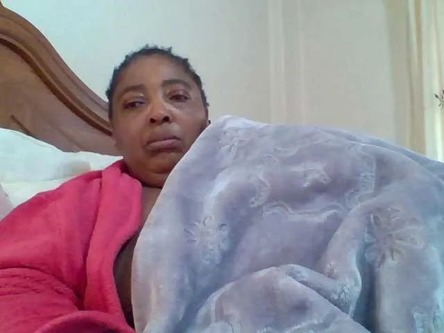 millemimi – webcam model profile photo Image 19