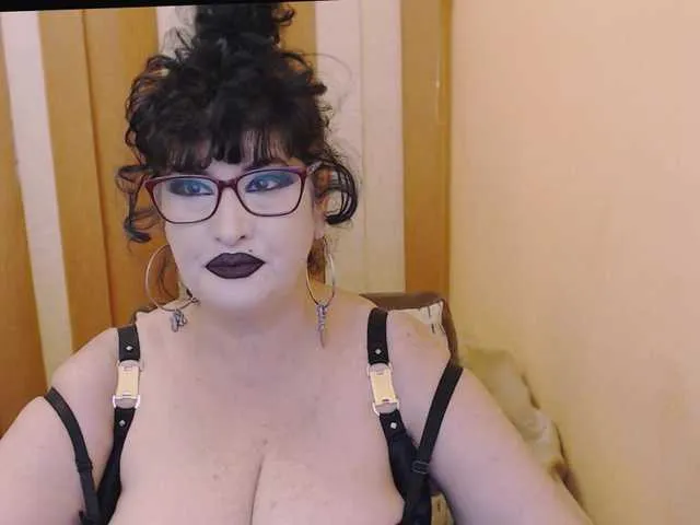 xumamaya – webcam model profile photo Image 8