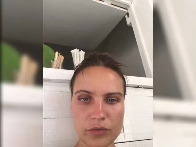 tamarathompsonn – webcam model profile photo Image 4