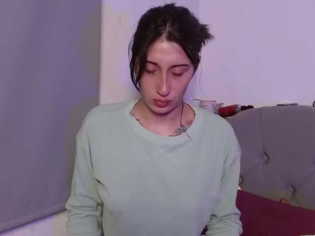 molochnaya000 – webcam model profile photo Image 16