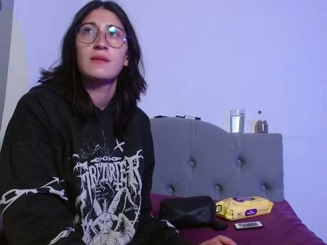 molochnaya000 – webcam model profile photo Image 17