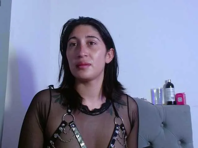 molochnaya000 – webcam model profile photo Image 4