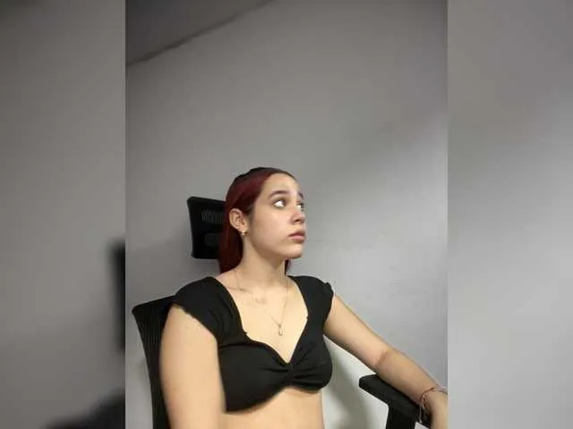 just_girlsgirls – webcam model profile photo Image 5