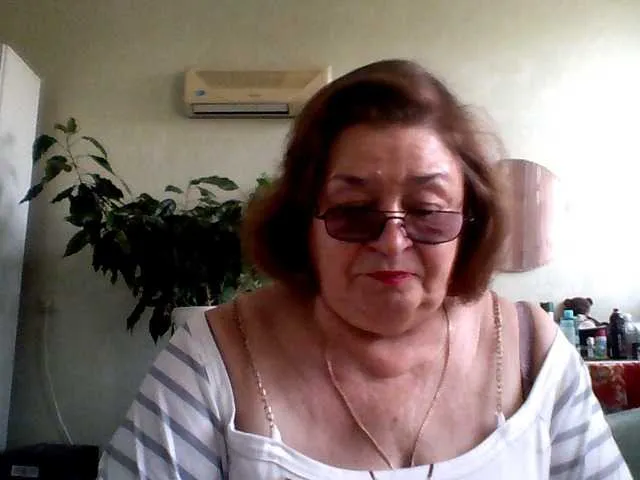 shayna_cute – webcam model profile photo Image 15