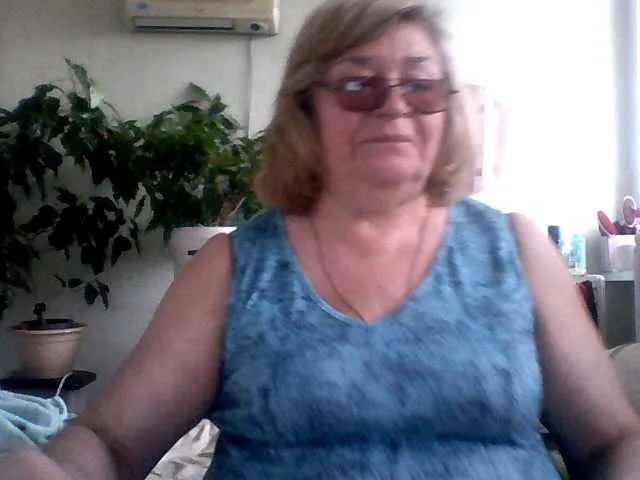 shayna_cute – webcam model profile photo Image 6