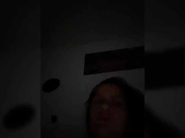 BloomJuliette – webcam model profile photo Image 11