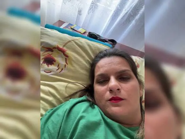 BloomJuliette – webcam model profile photo Image 7