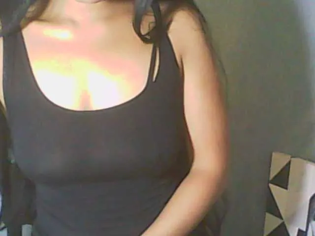 glossybabe_ – webcam model profile photo Image 11