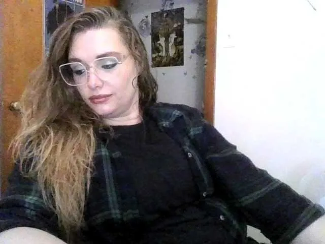 GeminiCode22 – webcam model profile photo Image 3