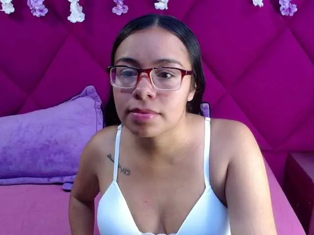 RossiVioleta – webcam model profile photo
