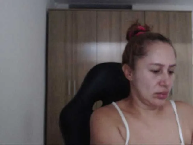 cherrysweex – webcam model profile photo Image 15