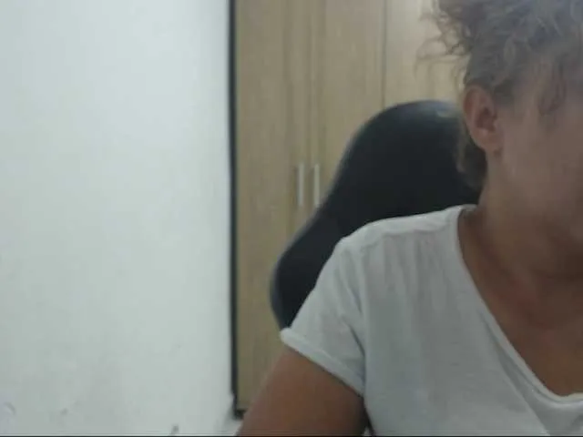 cherrysweex – webcam model profile photo Image 19