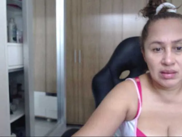 cherrysweex – webcam model profile photo Image 4