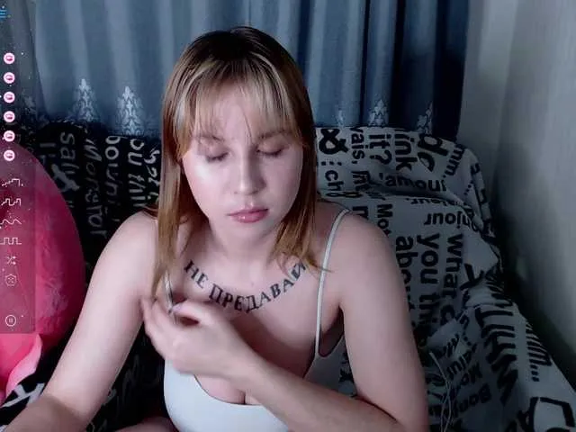 MurkaLux – webcam model profile photo Image 12