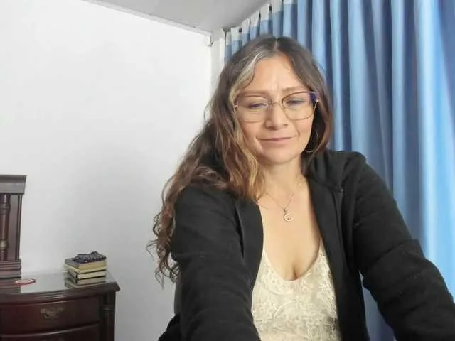 ELENA-XXX free chat on liveonude Image 15