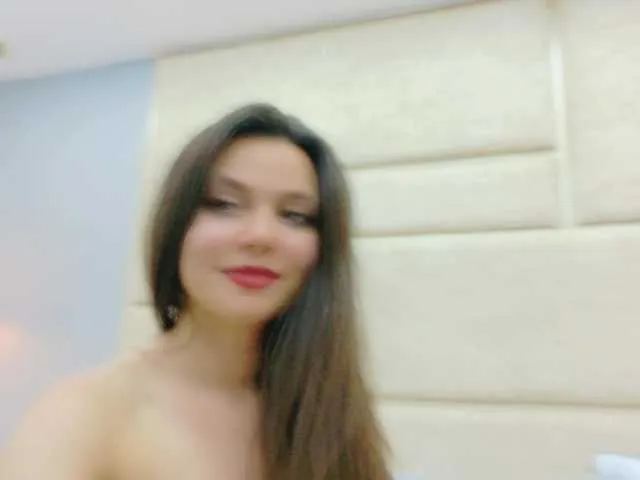 MaddieBryggs – webcam model profile photo Image 12