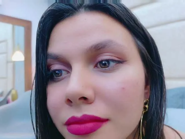 MaddieBryggs – webcam model profile photo Image 18