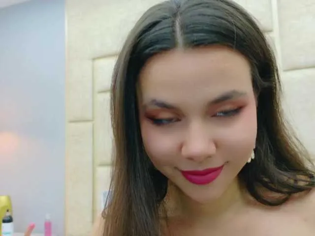 MaddieBryggs – webcam model profile photo Image 7