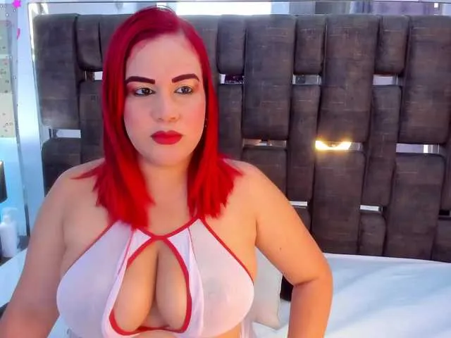 Korol-Eva – webcam model profile photo Image 4