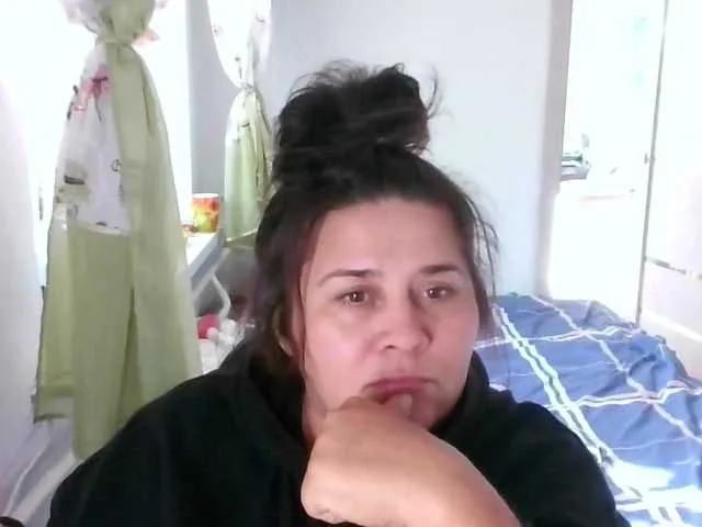 kaeliascorch – webcam model profile photo Image 4