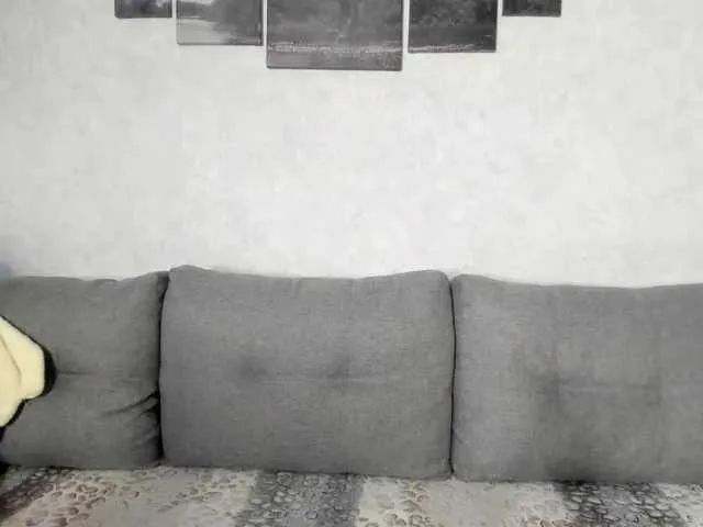 WhoreRobot – webcam model profile photo Image 16