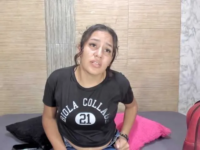 StarKristy – webcam model profile photo Image 17