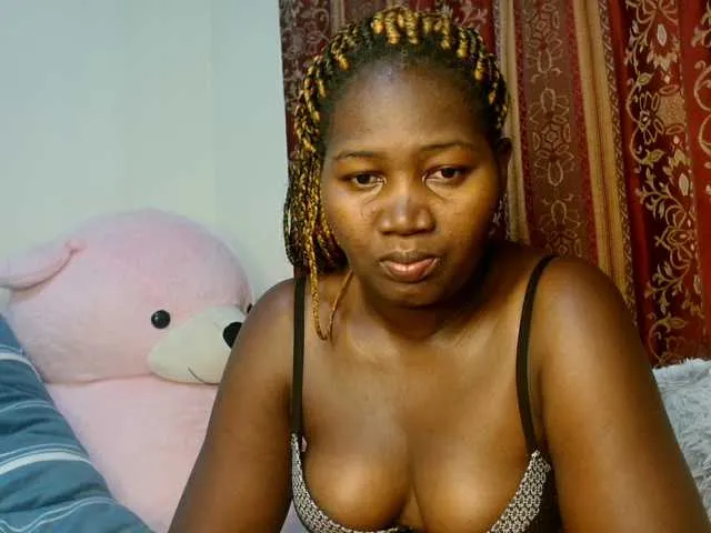 dreamyylilah – webcam model profile photo Image 11