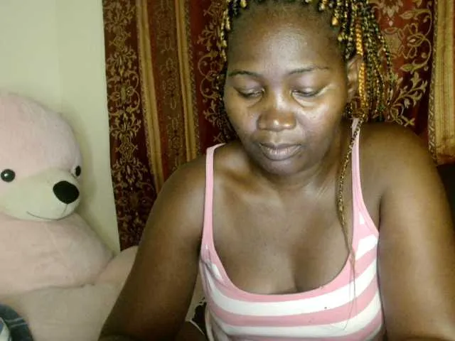 dreamyylilah – webcam model profile photo Image 2