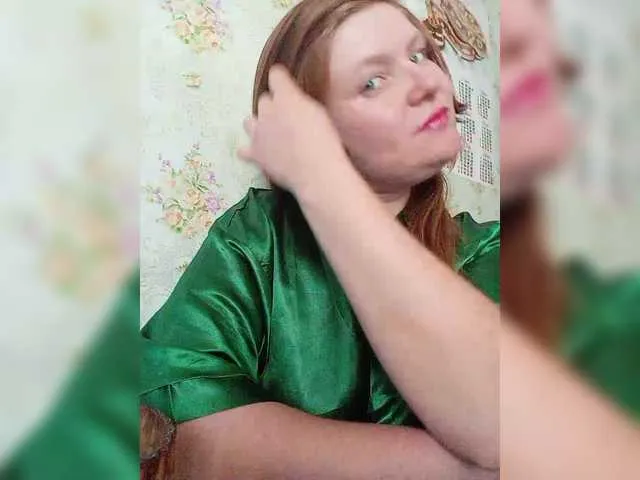 Likachkaa – webcam model profile photo Image 5