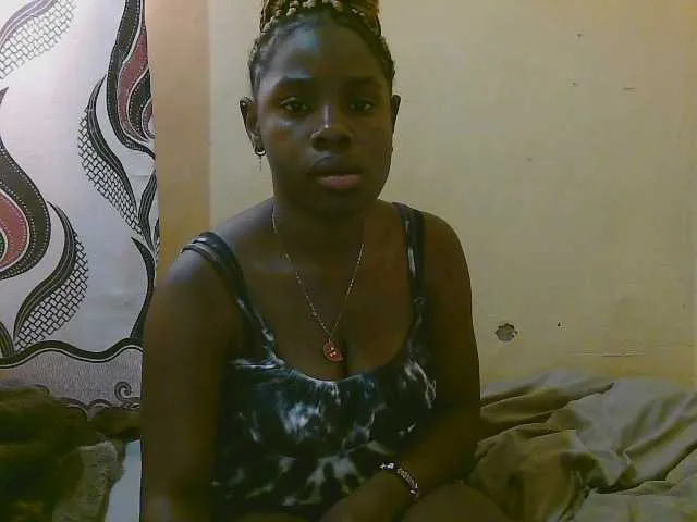 miasphencer – webcam model profile photo Image 3