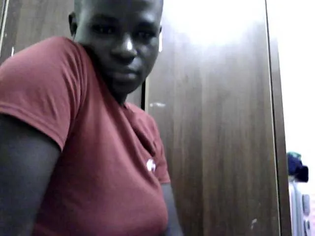 Sexycharlet43 – webcam model profile photo