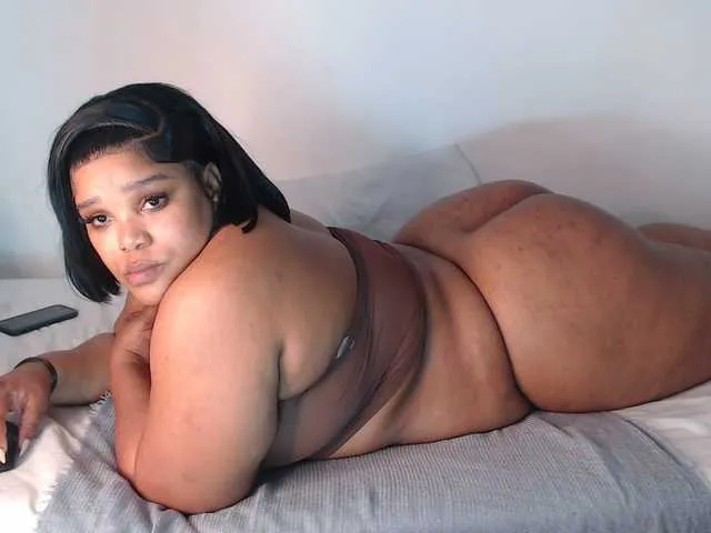 bellacontessa21 – webcam model profile photo Image 13