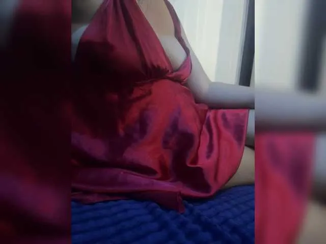 to4ka-gi – webcam model profile photo Image 3