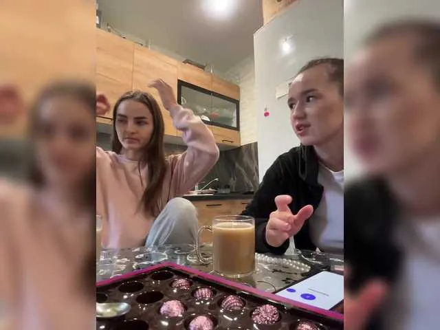 GeminiCode22 – webcam model profile photo Image 18