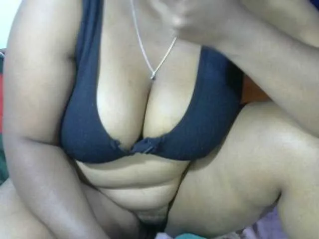 WhoreRobot – webcam model profile photo Image 14