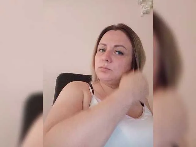 LoveAndSex24 – webcam model profile photo Image 18