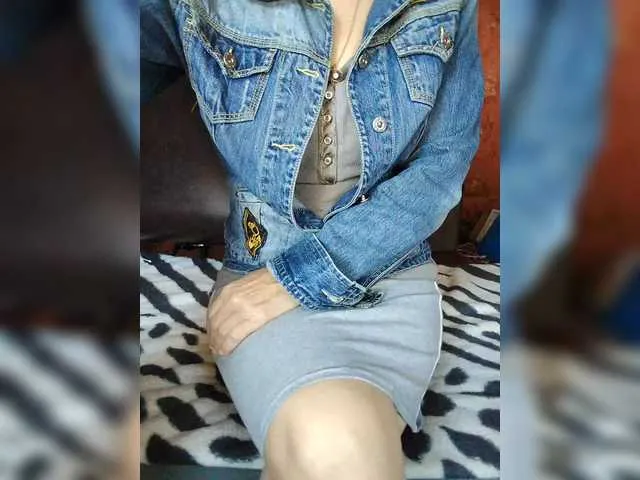 corni__ – webcam model profile photo Image 2