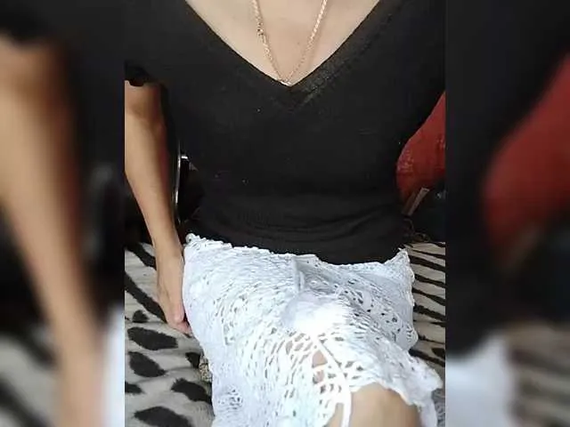 corni__ – webcam model profile photo Image 9