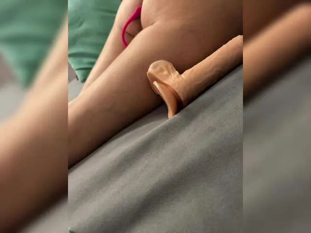 vixenvictoriaa – webcam model profile photo Image 9