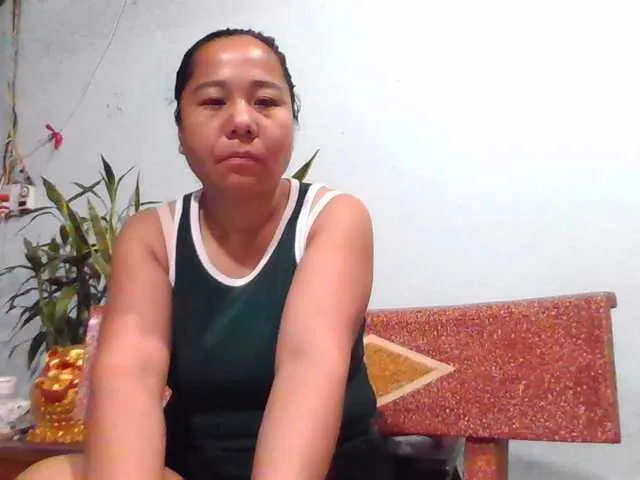 bridgetjean – webcam model profile photo Image 2