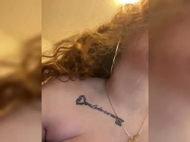 your_dolls – webcam model profile photo Image 3