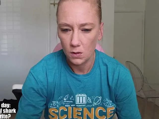 your_dolls – webcam model profile photo Image 6