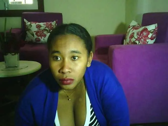 AnnaSissi – webcam model profile photo Image 11