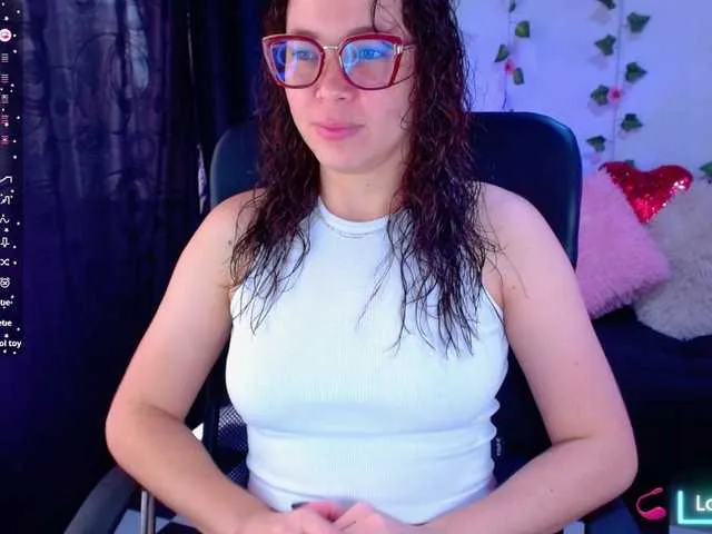 mila_dash – webcam model profile photo Image 2