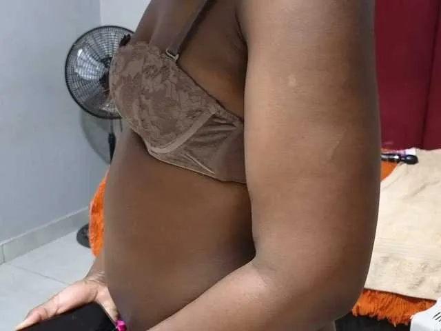 lovely_lady79 – webcam model profile photo Image 9