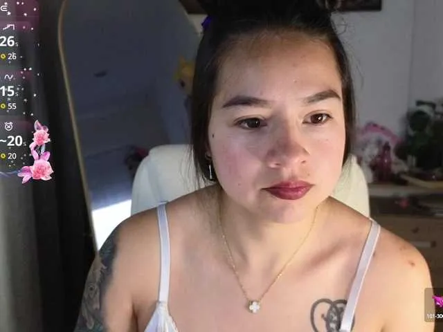 glossybabe_ – webcam model profile photo Image 4