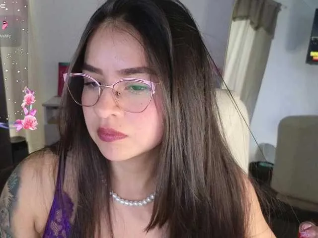 glossybabe_ – webcam model profile photo Image 6