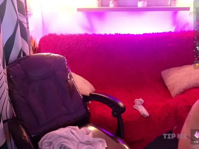 ELENA-XXX – webcam model profile photo Image 3