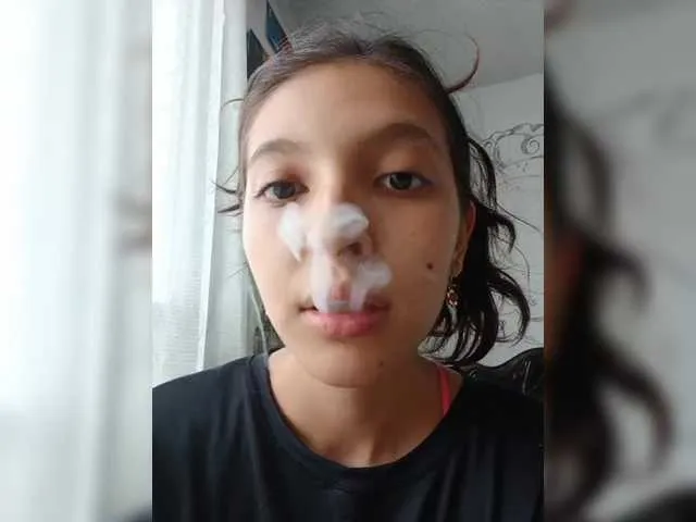 annie_f0x – webcam model profile photo Image 11